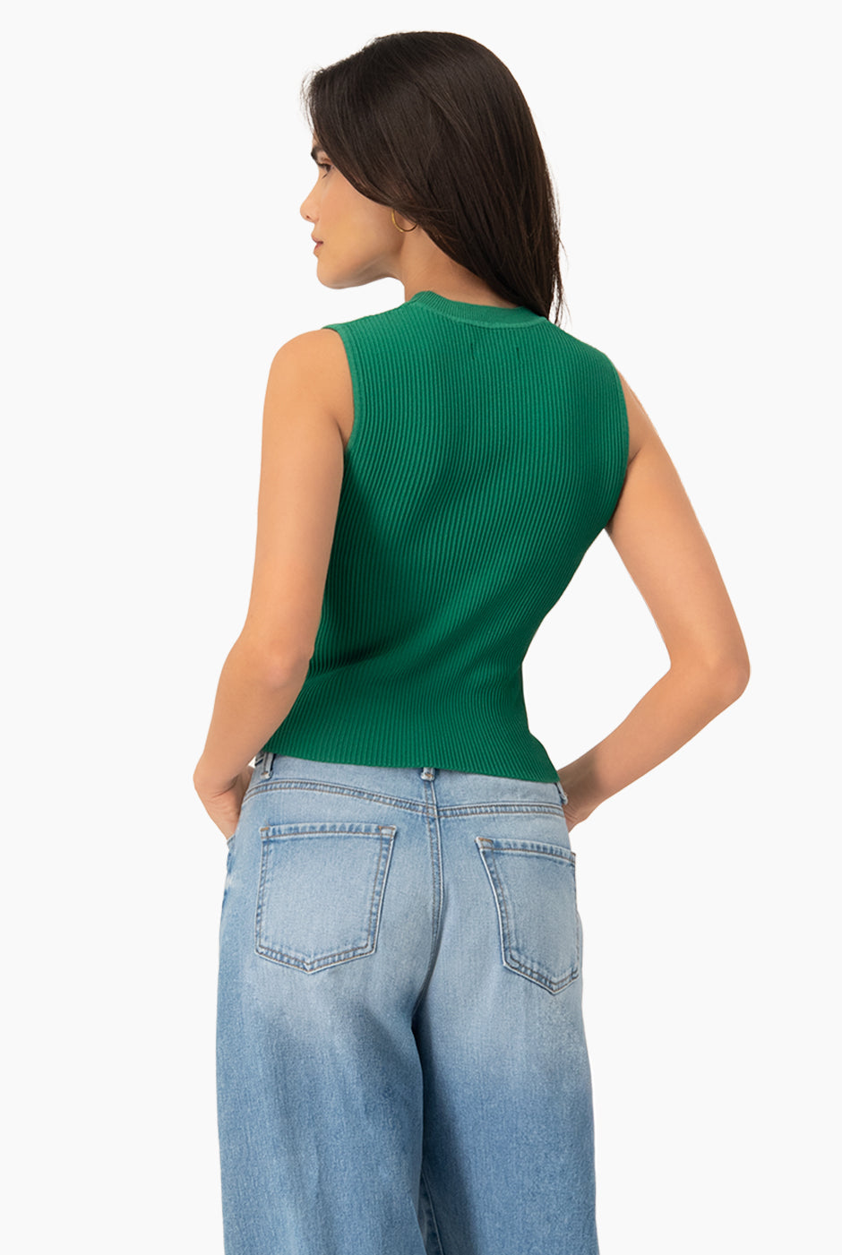 Top verde acanalado sin mangas con cuello redondo