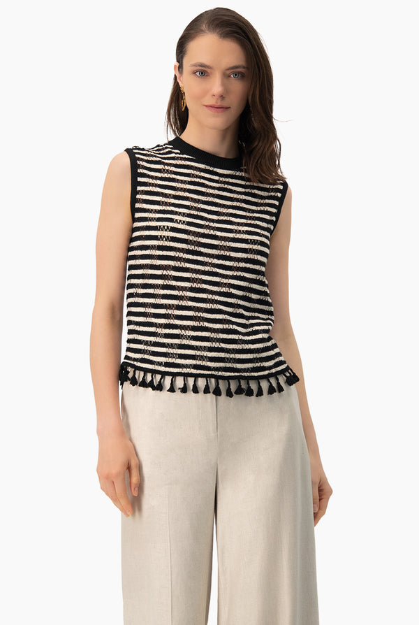 Blusa recta con borlas