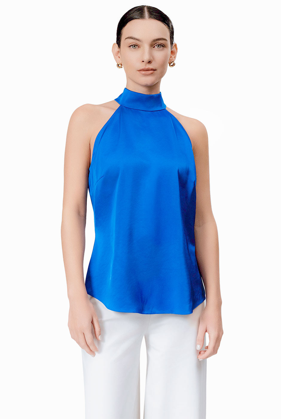 Blusa azul sin mangas con cuello halter y lazo