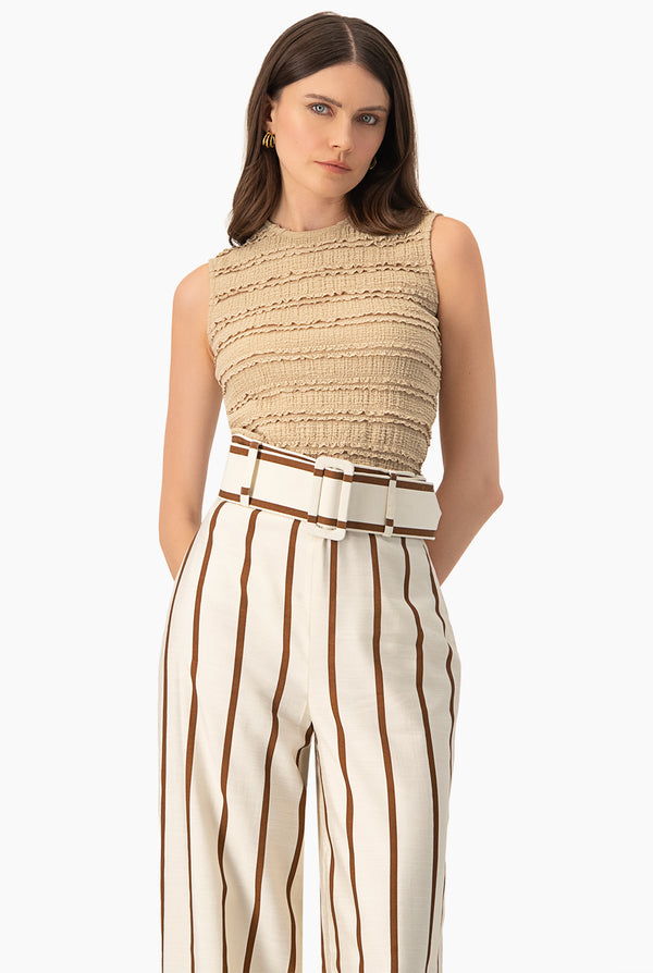 Blusa tejida sin mangas