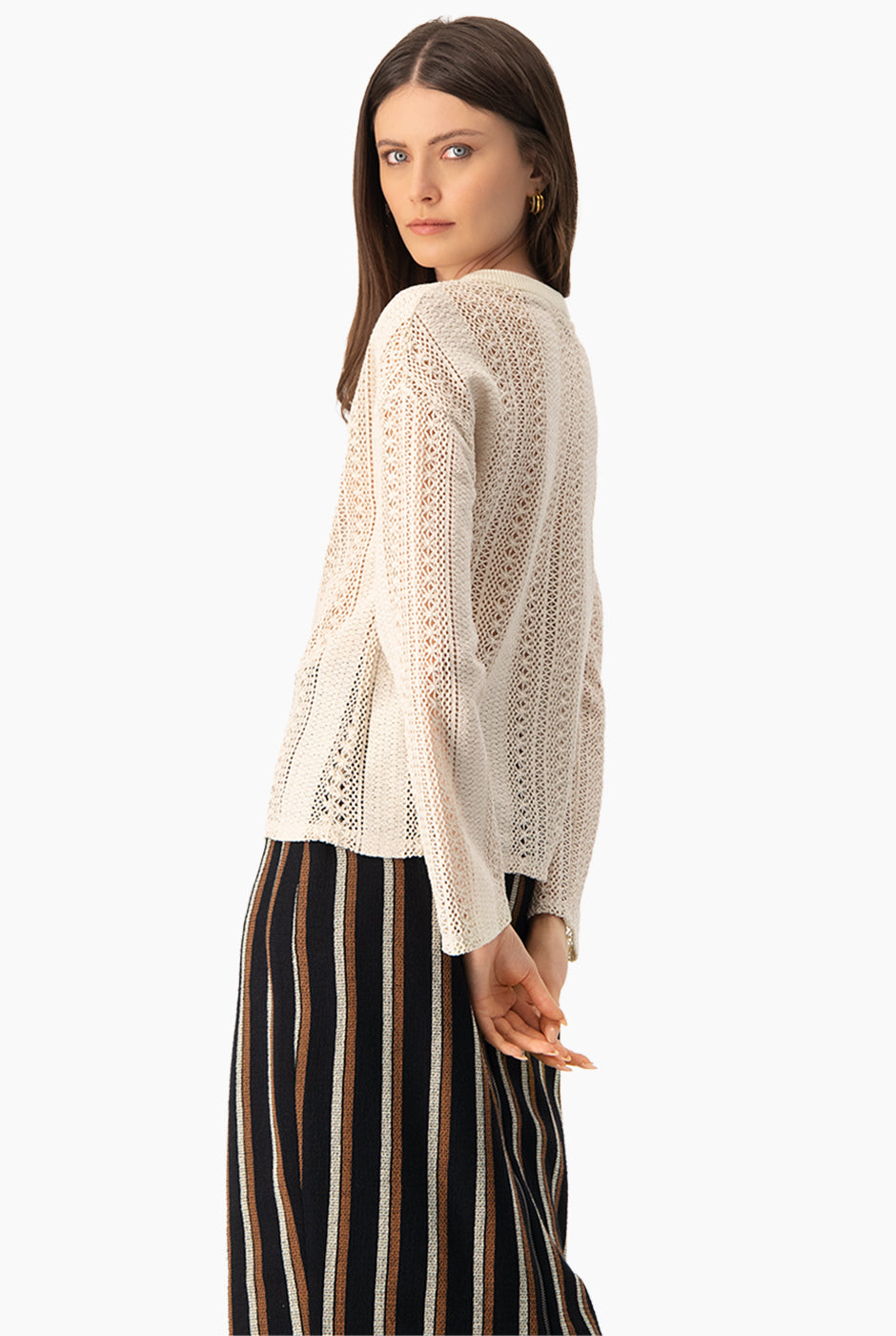 Blusa tejida en color natural de manga larga