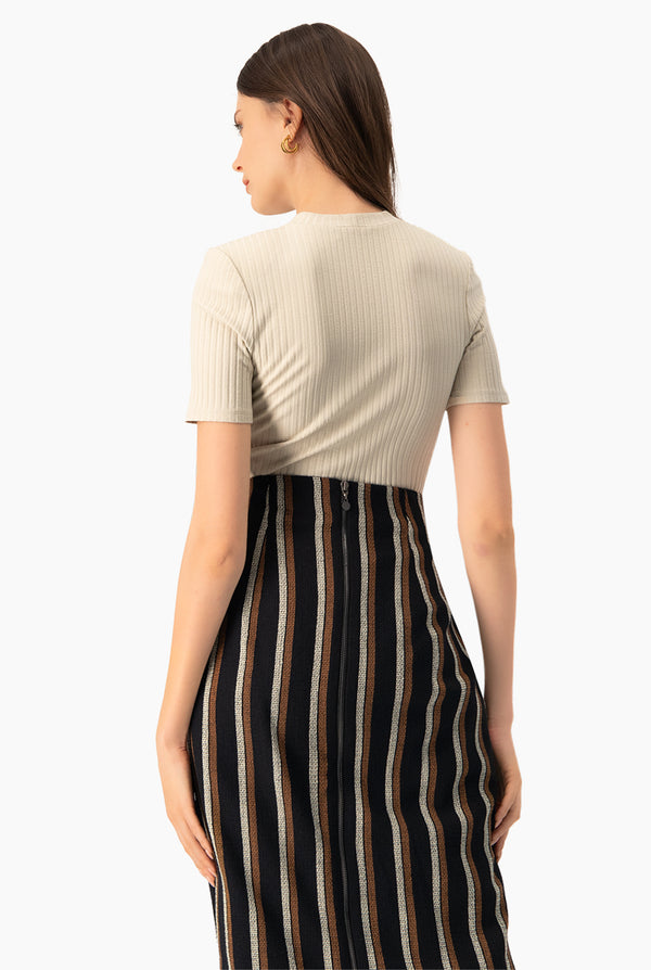 Blusa natural cuello redondo