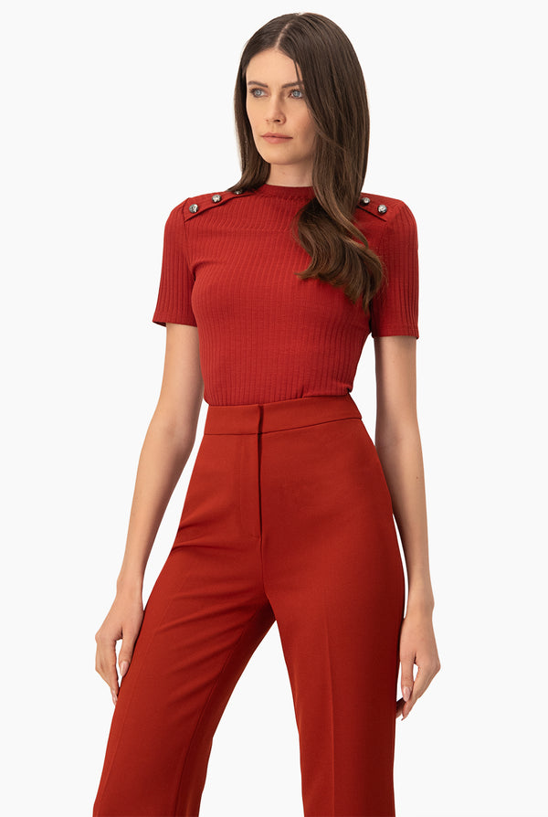 Blusa roja cuello redondo