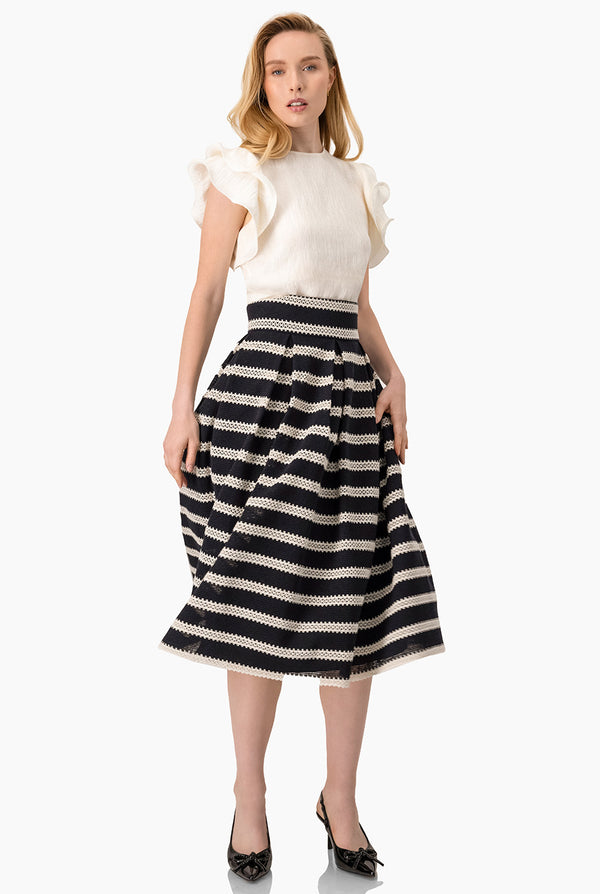 Blusa de manga volantes