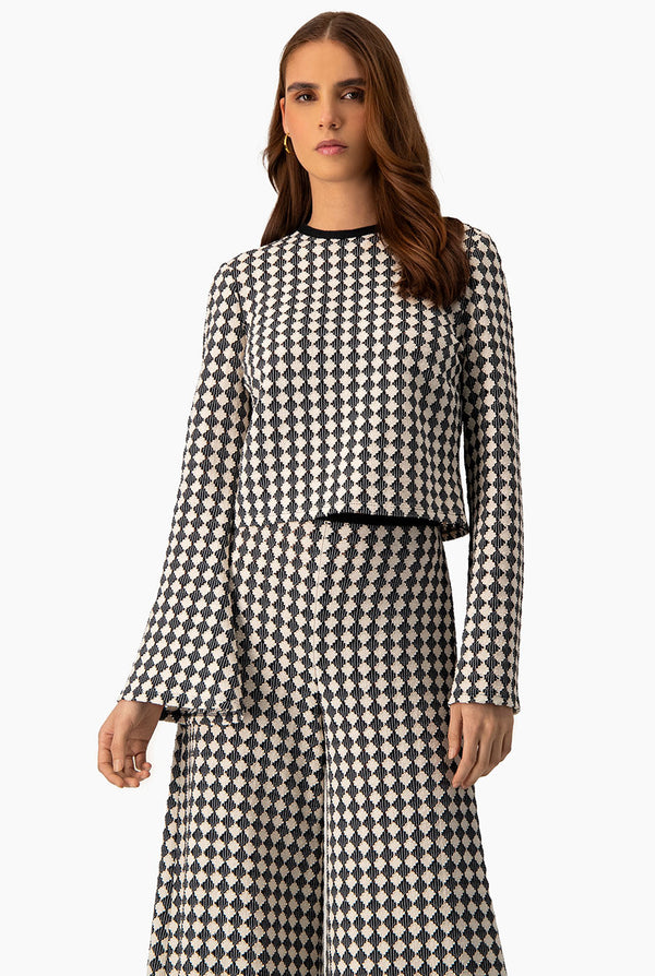 Blusa de manga larga acampanada