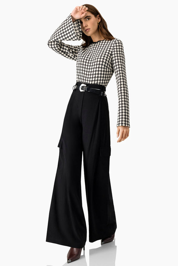 Blusa de manga larga acampanada