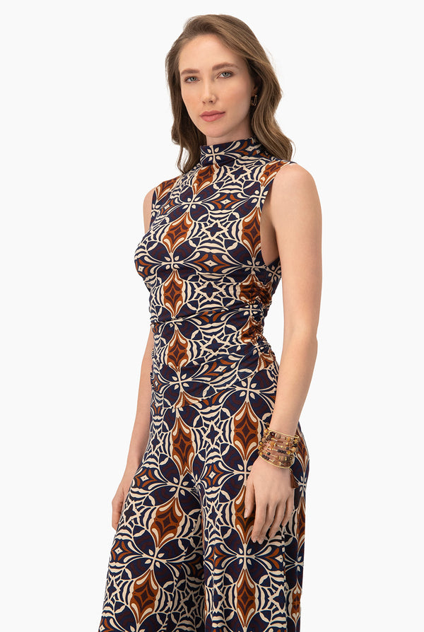 Blusa fruncida en costados