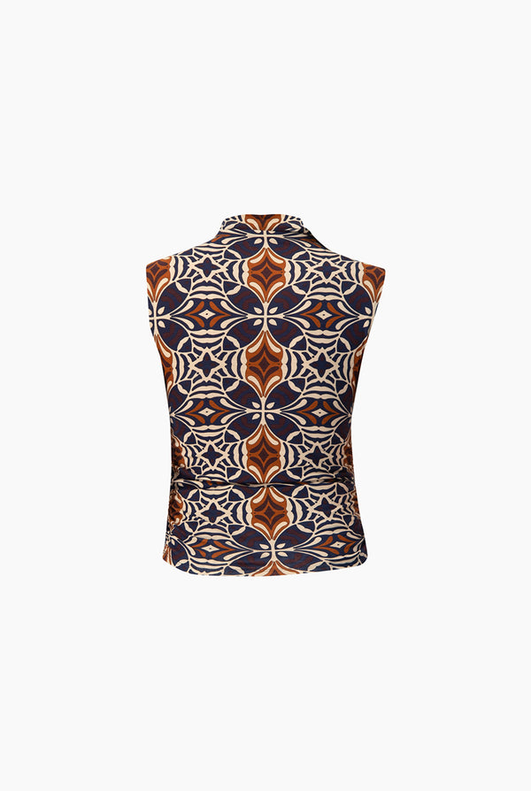 Blusa fruncida en costados