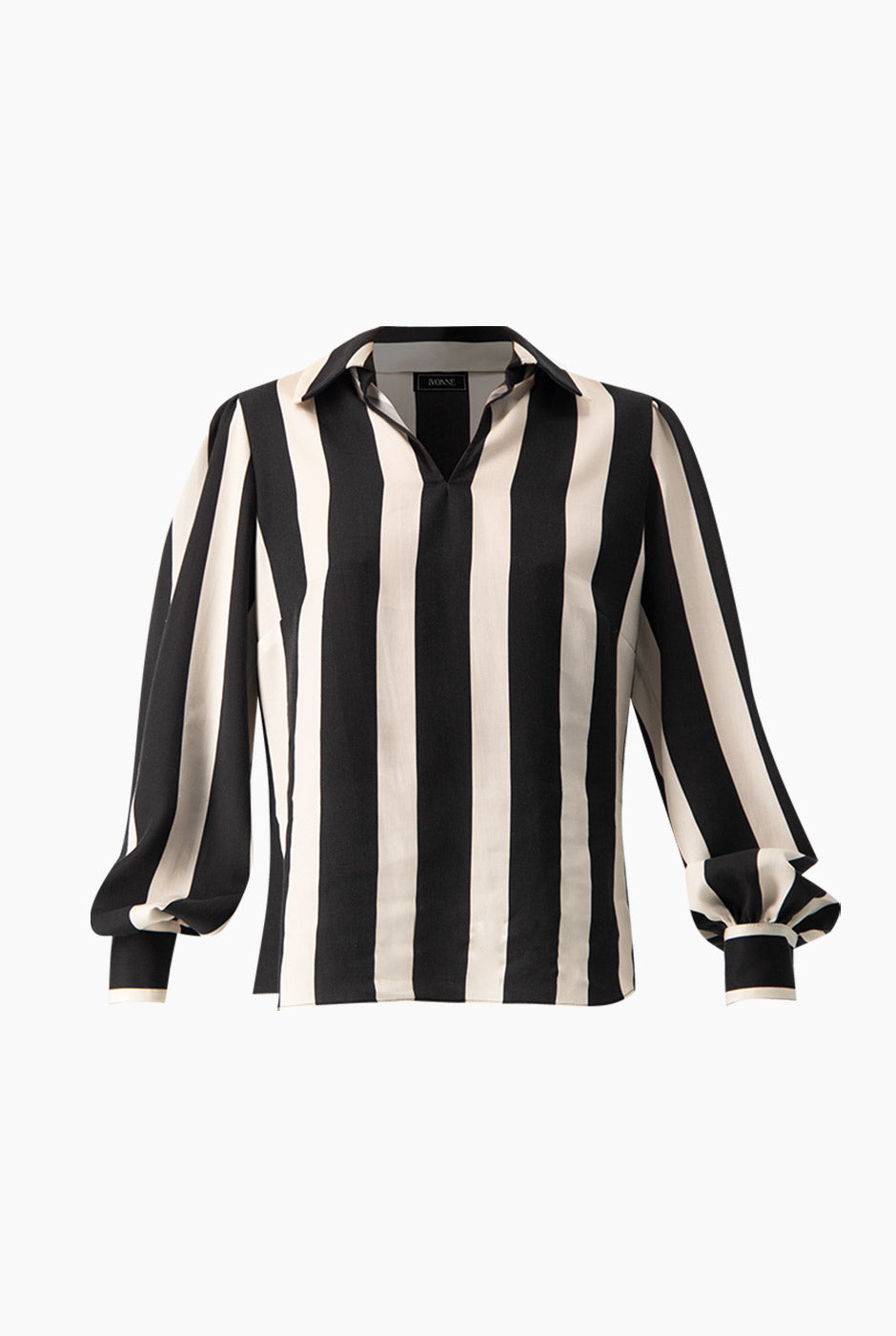 Blusa camisera negra con rayas y manga larga