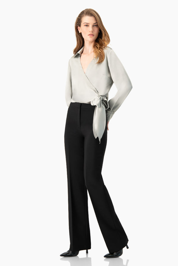 Blusa cruzada de manga larga