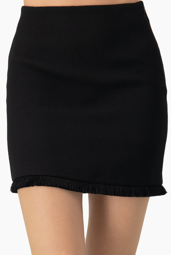Falda corta negra