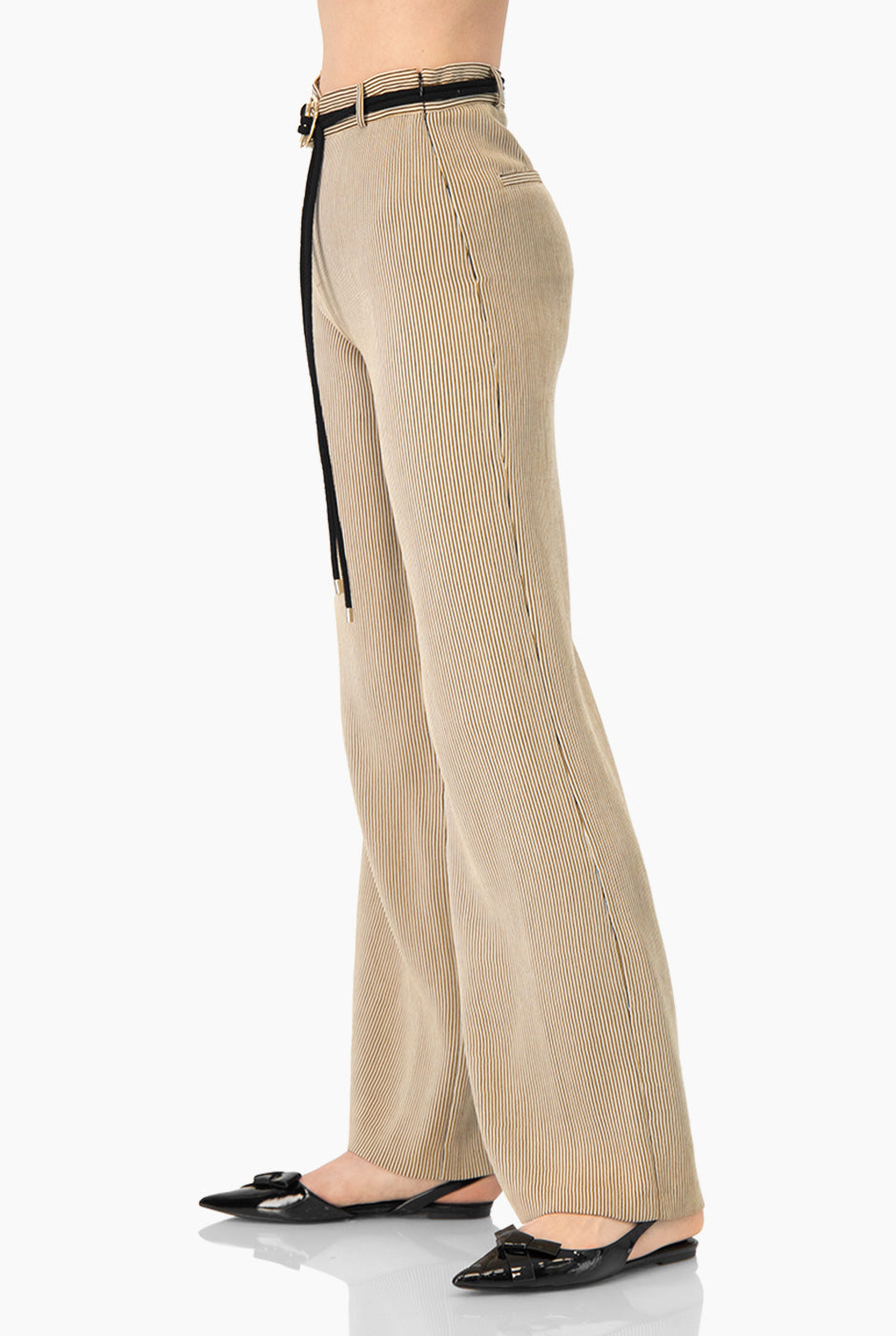 Pantalon semi campana con cierre