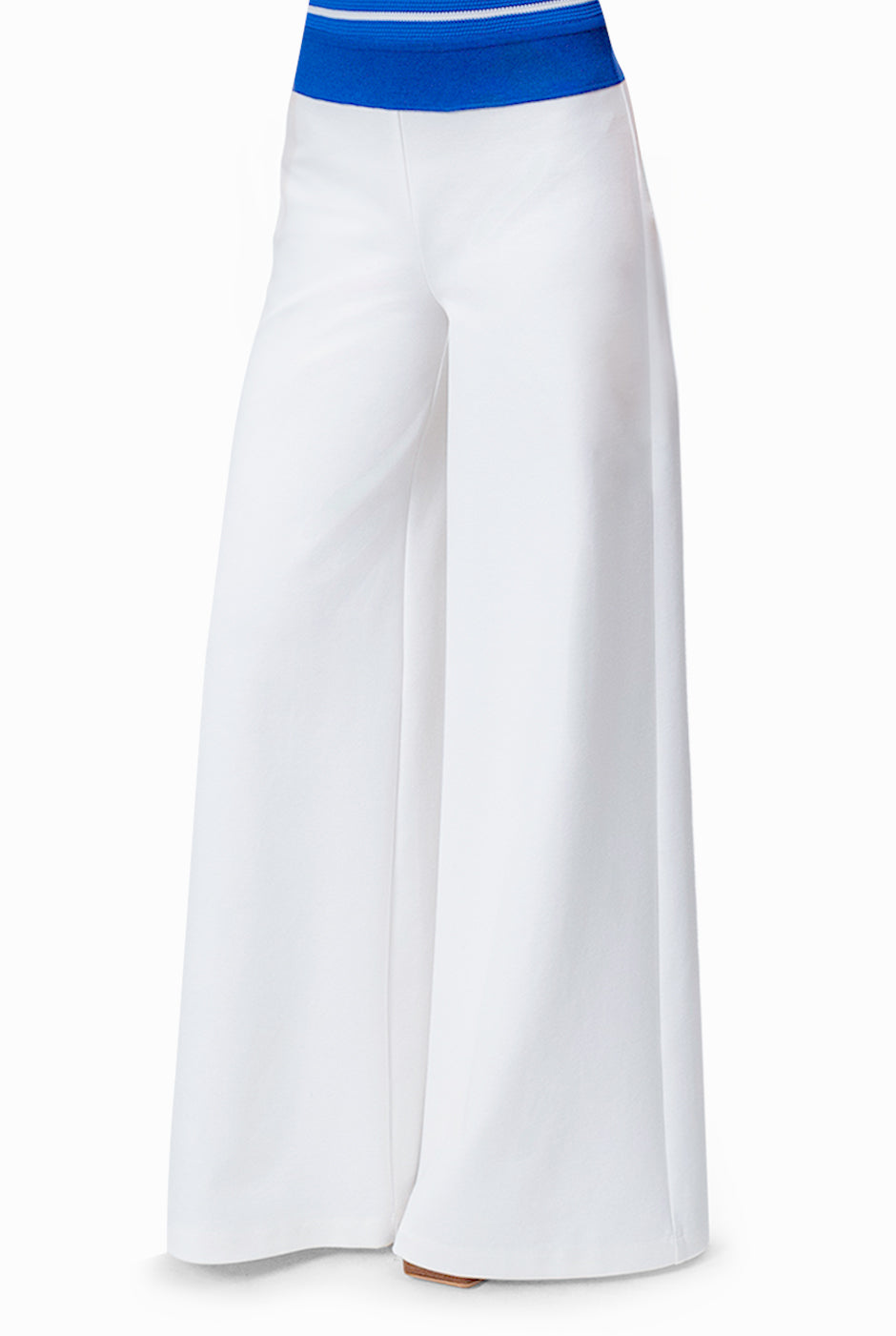 Pantalón liso natural con pierna amplia y cintura azul