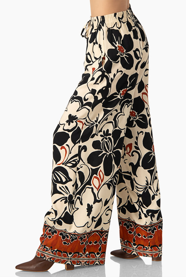 Pantalon estampado con bolsillos