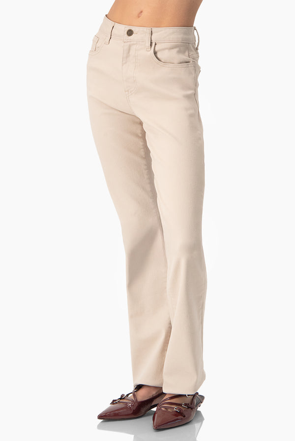 Jeans semi campana de un boton