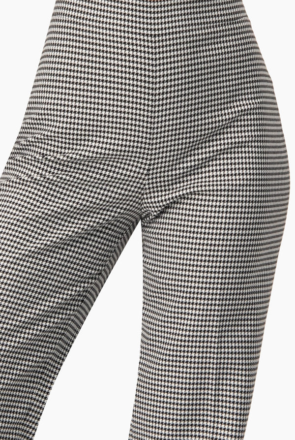 Pantalon sastreado semi acampanado