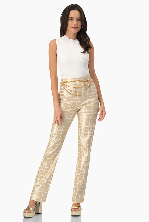 Pantalon recto y bolsillos