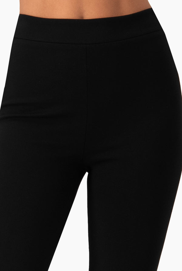 Pantalon negro semi campana