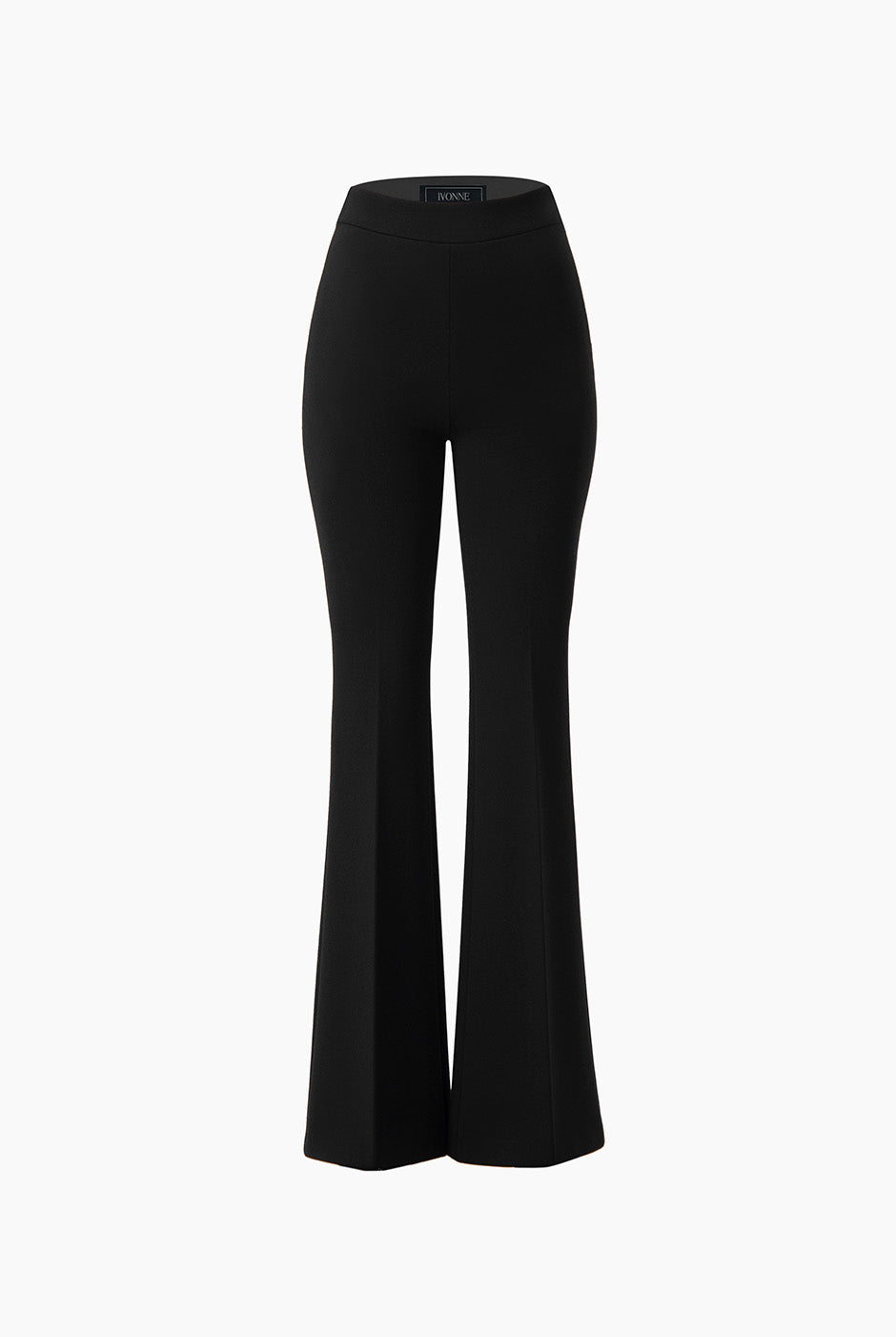 Pantalón negro semi campana liso y elegante