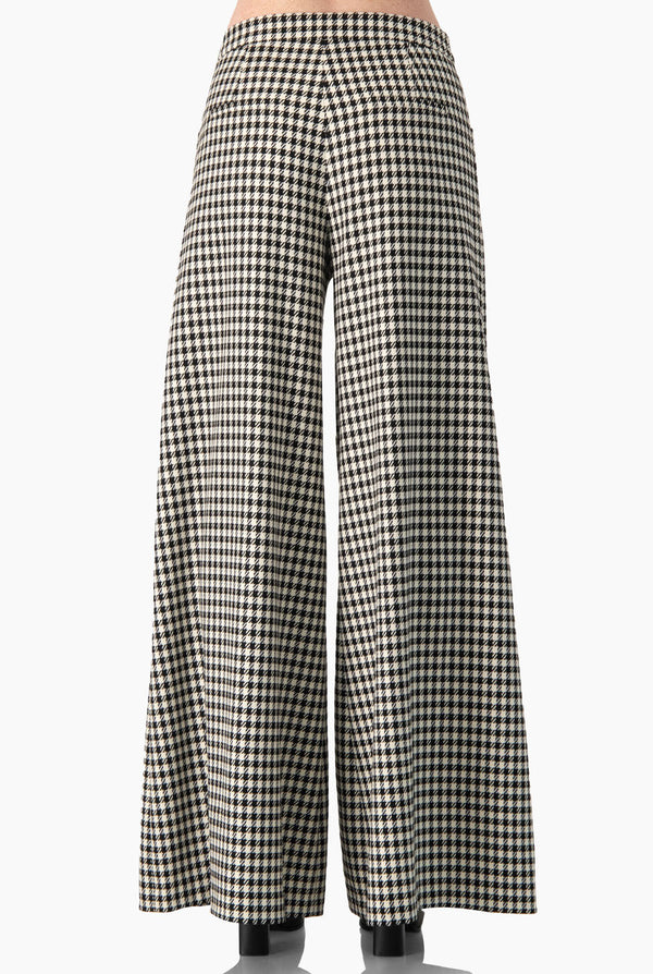 Pantalon pierna amplia