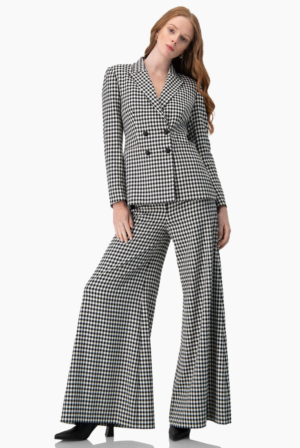 Pantalon pierna amplia