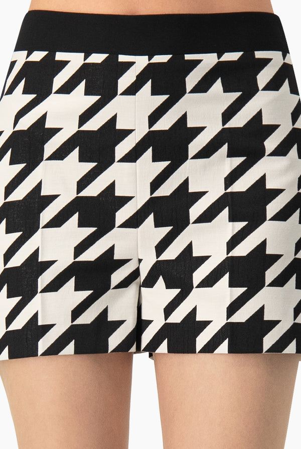 Short con cierre trasero