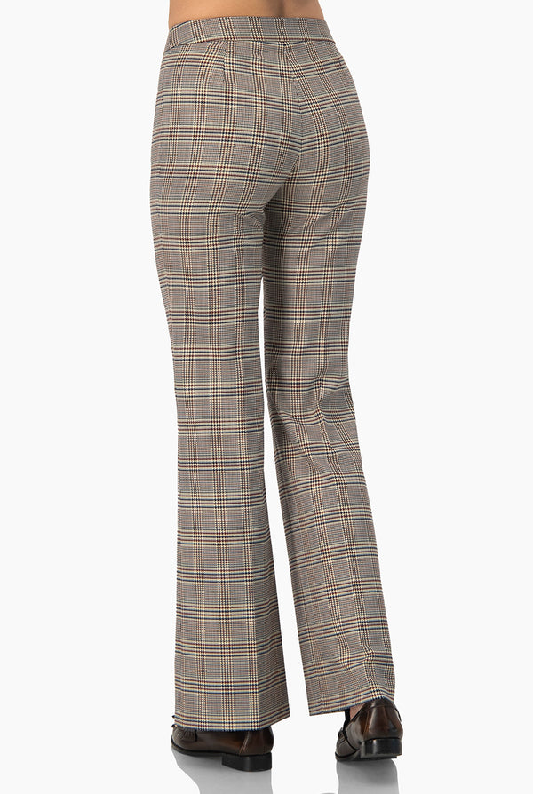 Pantalon recto de pinzas traseras