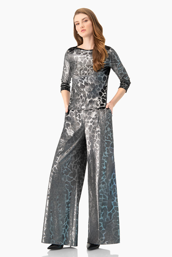 Pantalon amplio tipo palazzo