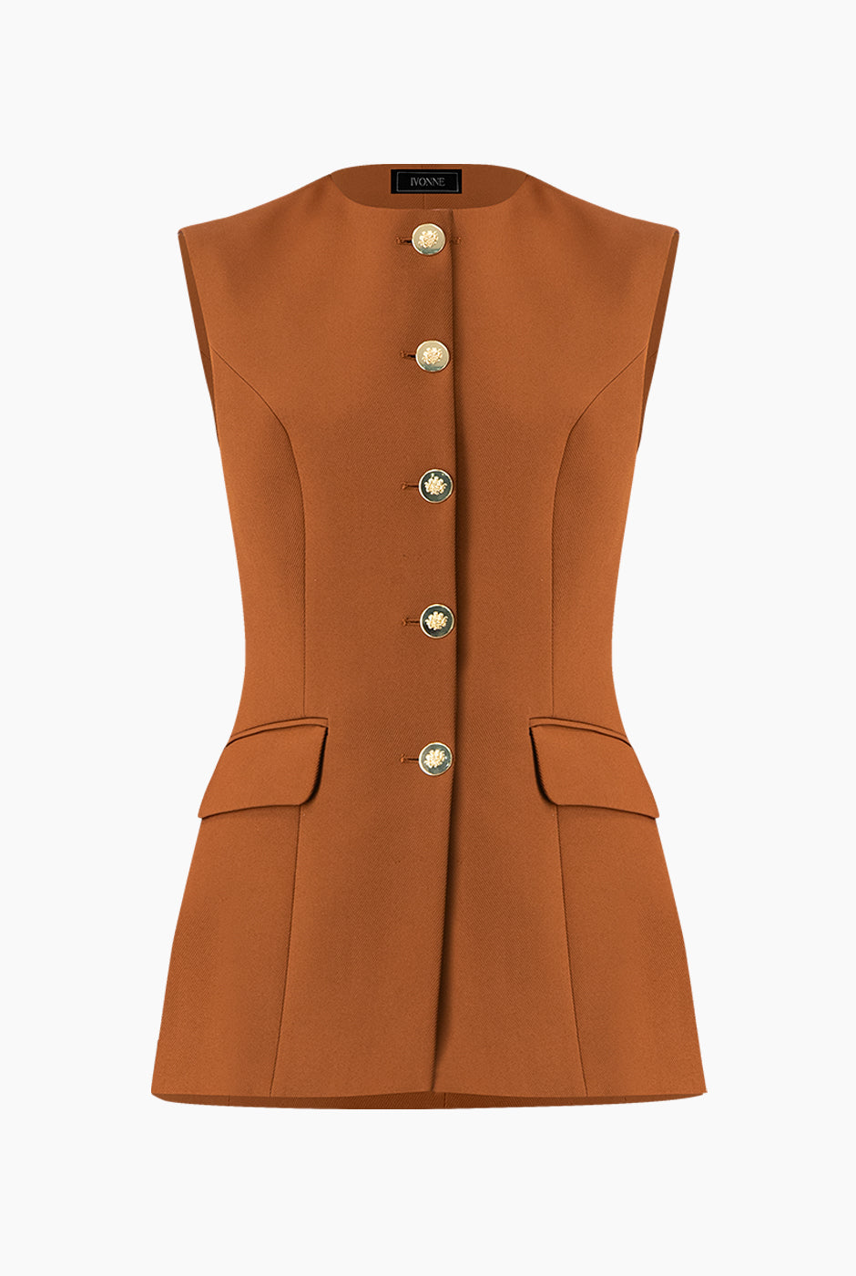 Chaleco café liso con botones dorados y bolsillos