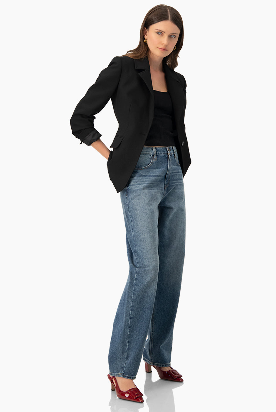 Saco sastreado negro cruzado de Ivonne con un botón y bolsillos frontales