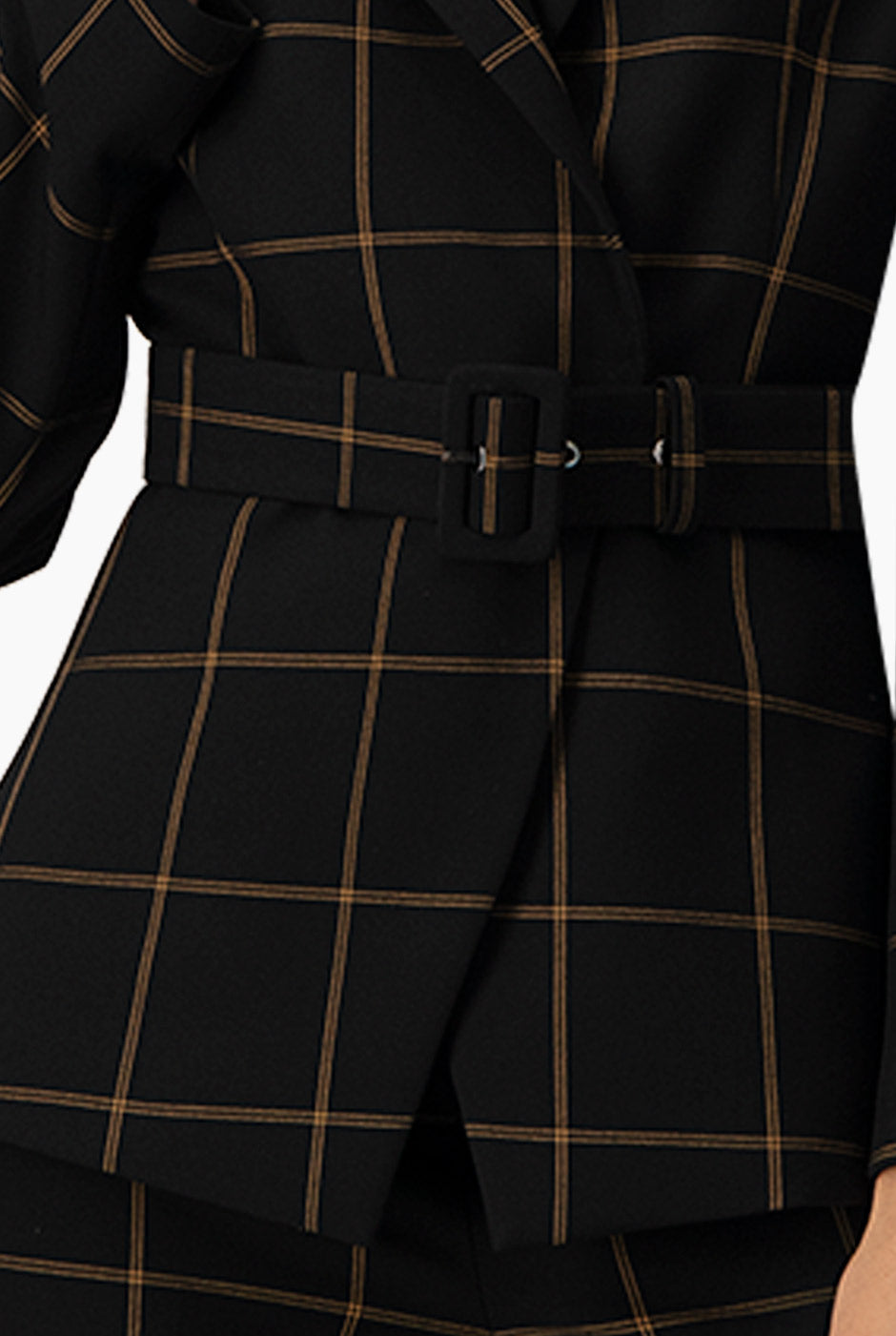 Saco cruzado negro de rayas con cinturón y solapas elegantes