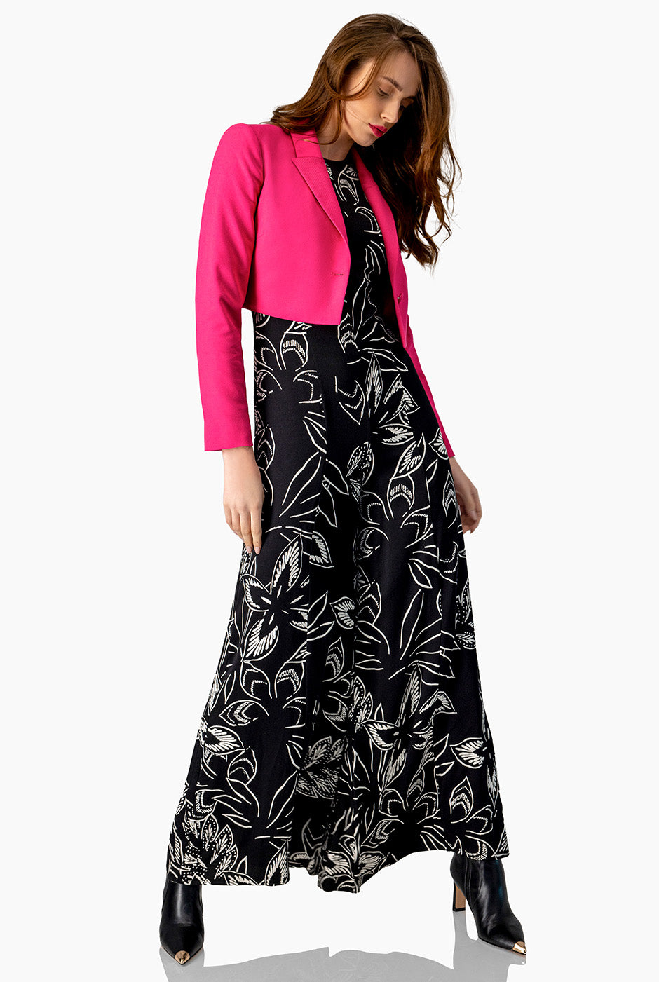 Saco torero rosa con botón frontal y solapa