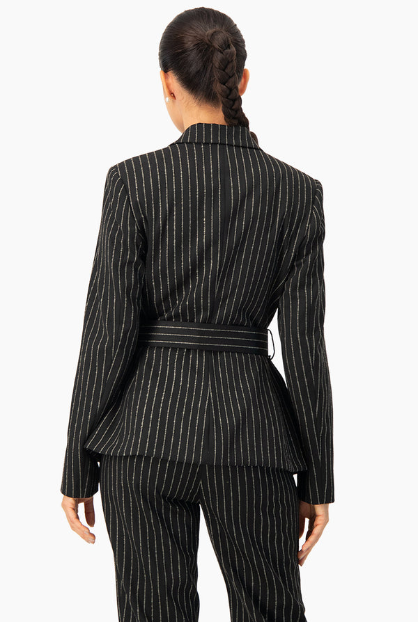 Saco cruzada con cinturon