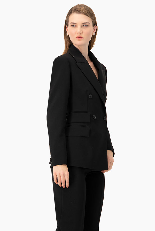 Saco sastreado negro con bolsillos