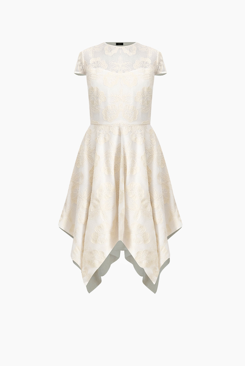 Vestido beige asimétrico con bordados florales y olanes