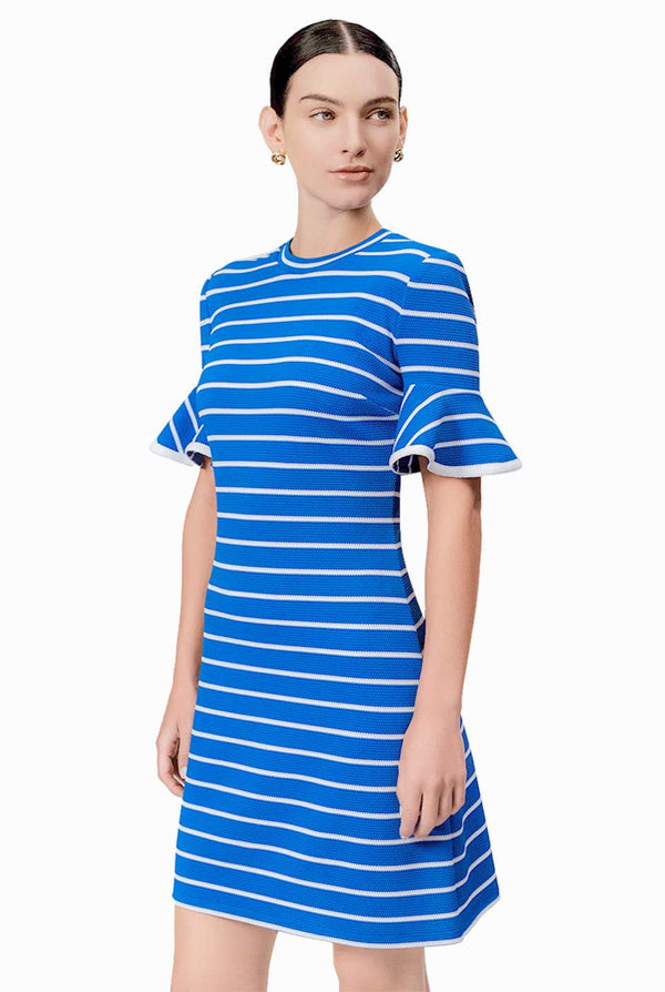 Vestido corto tejido de manga corta