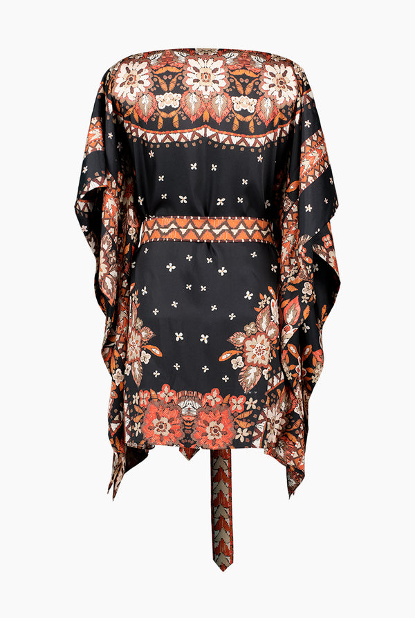 Vestido corto con cinta