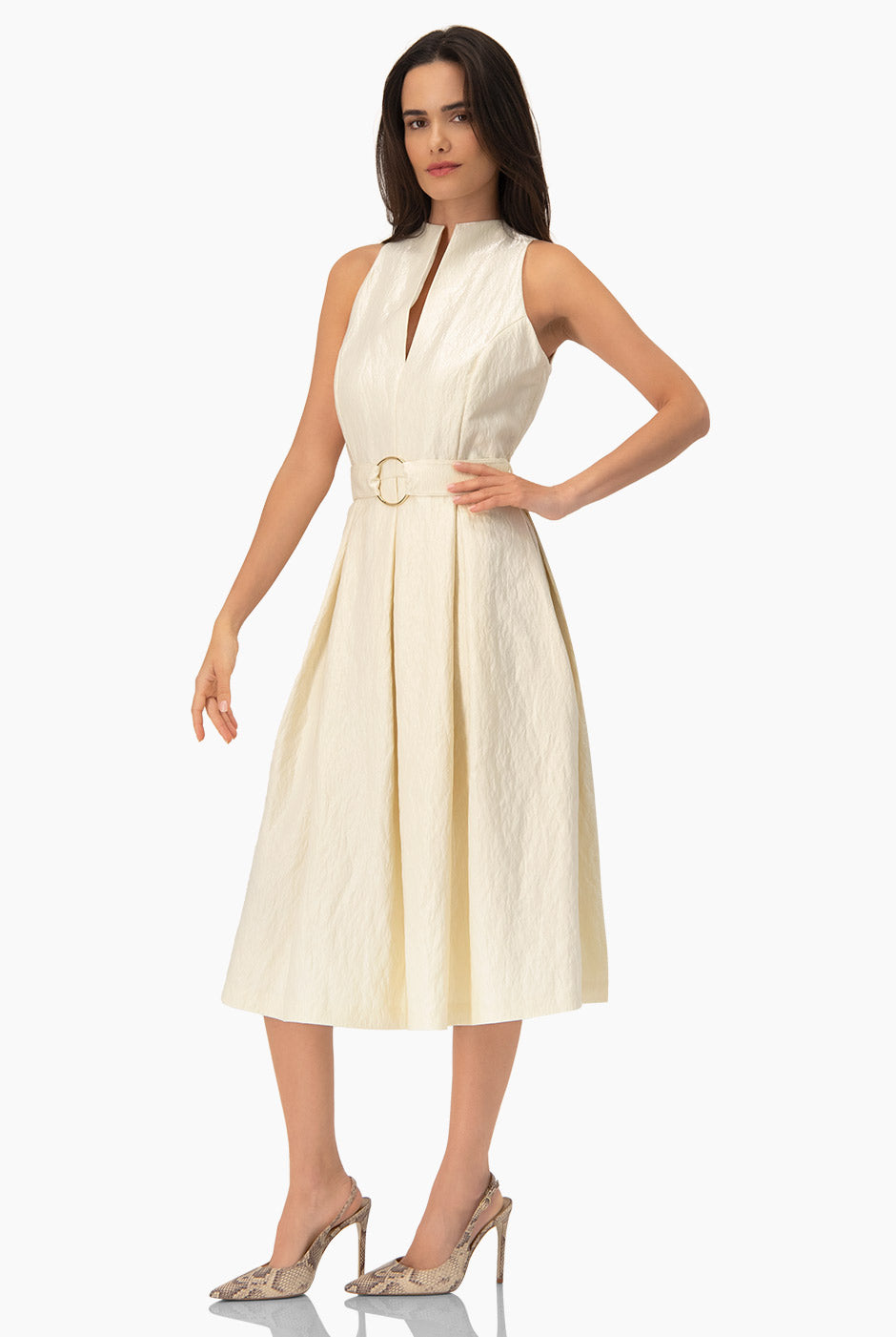 Vestido midi liso natural con cinturón y escote en V