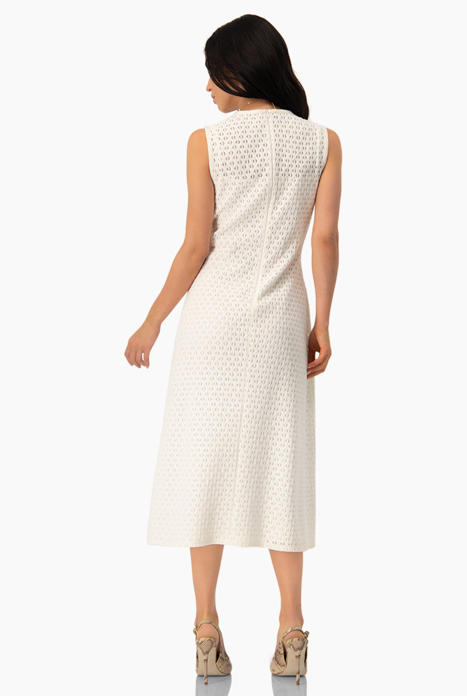 Vestido tejido corto sin mangas en tono natural