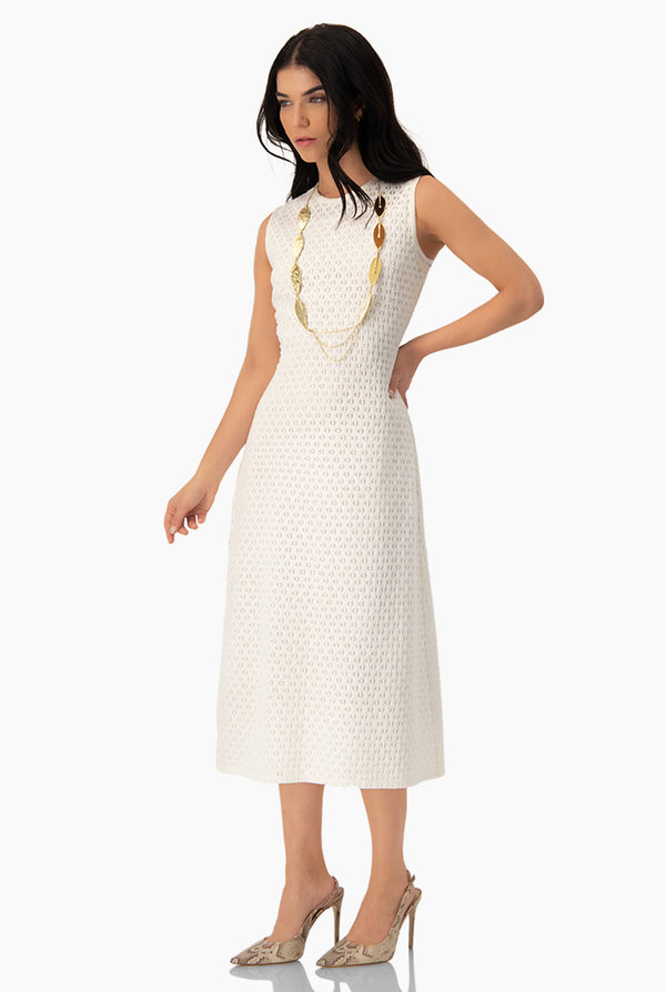 Vestido tejido corto sin mangas