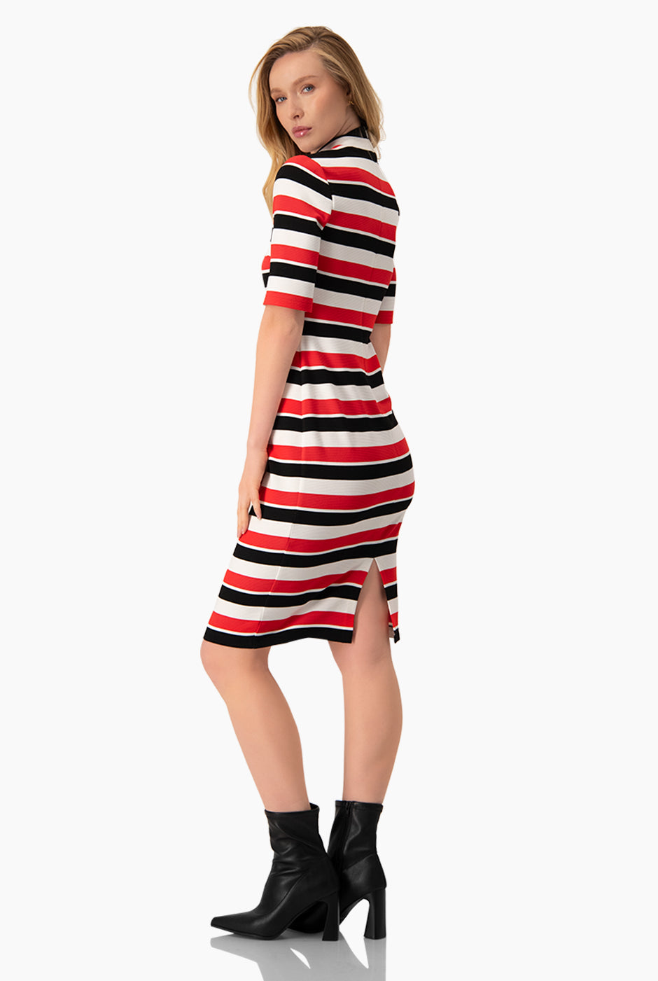 Vestido midi multicolor con rayas y abertura trasera