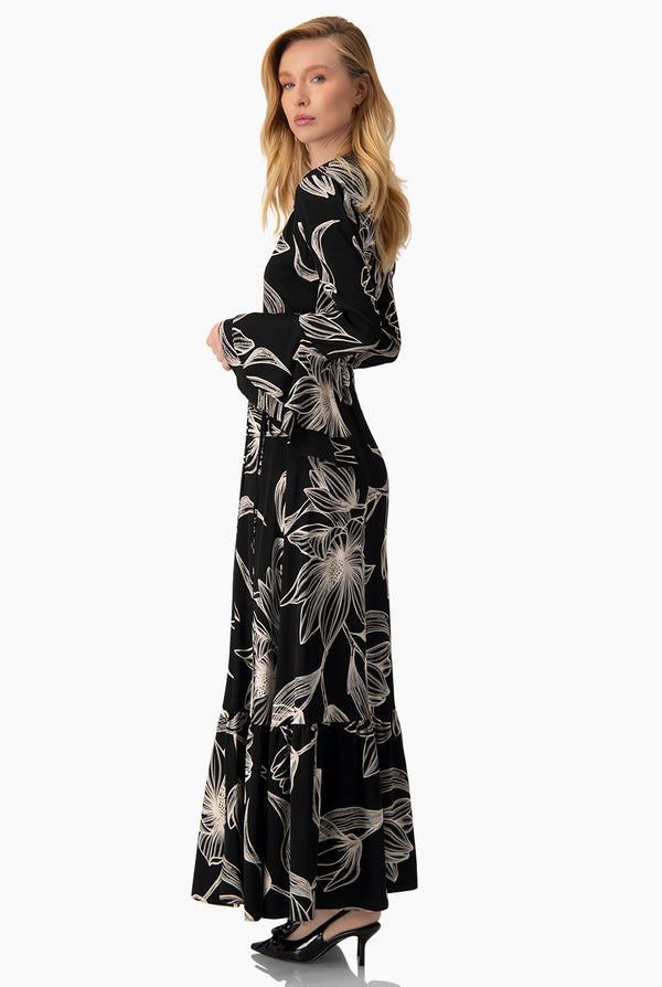 Vestido de manga larga con olanes