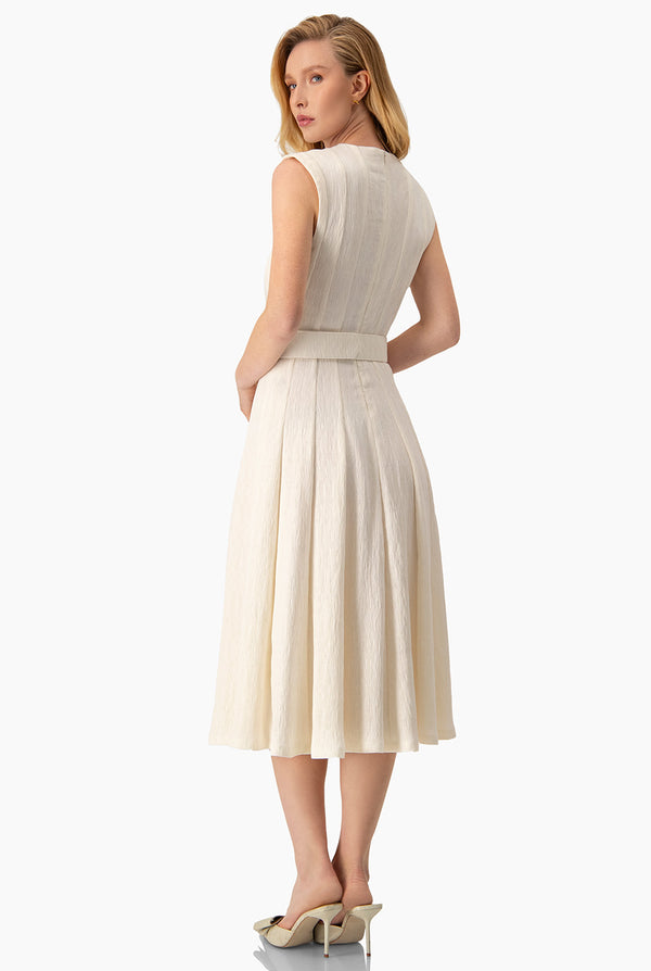 Vestido largo sin mangas y cinturon