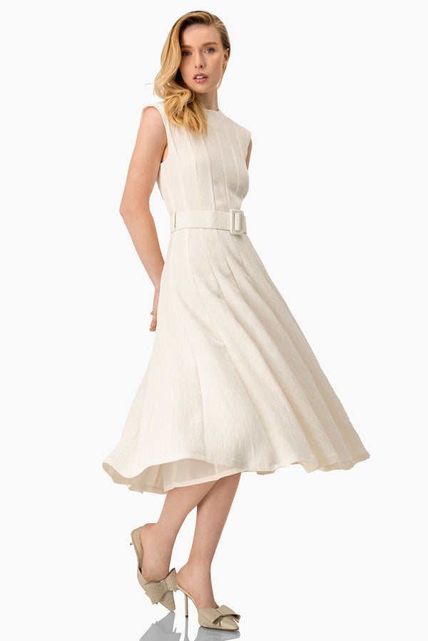 Vestido largo sin mangas y cinturon