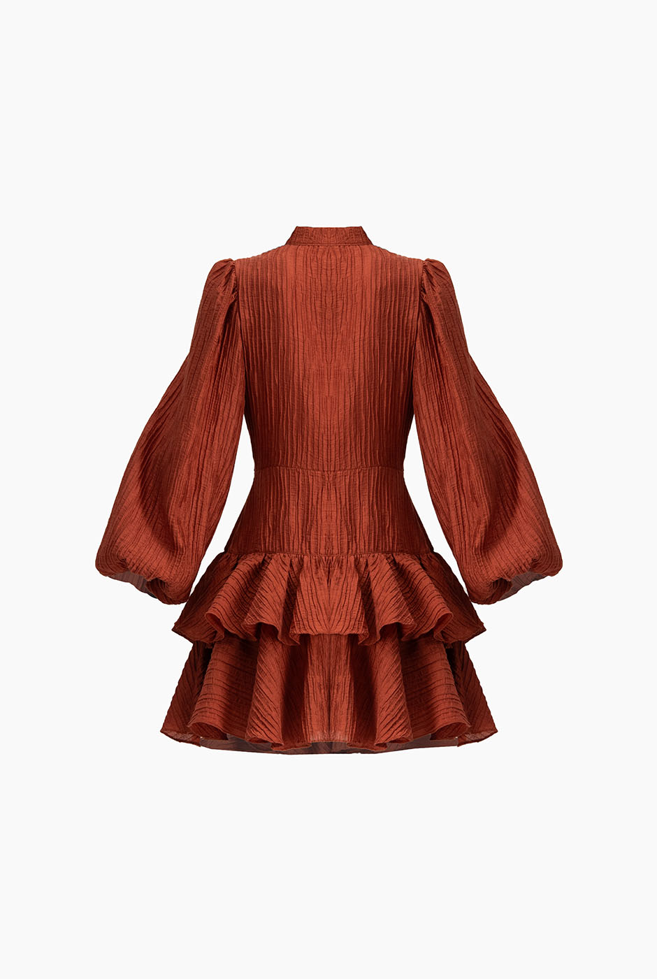 Vestido corto capas en chedrón con cuello mao y mangas largas