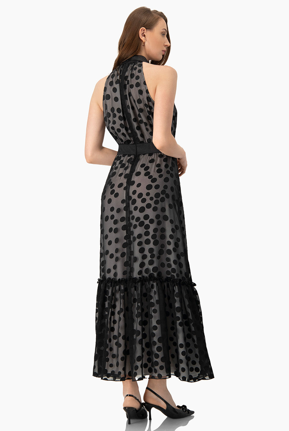 Vestido maxi negro con lunares y cuello halter