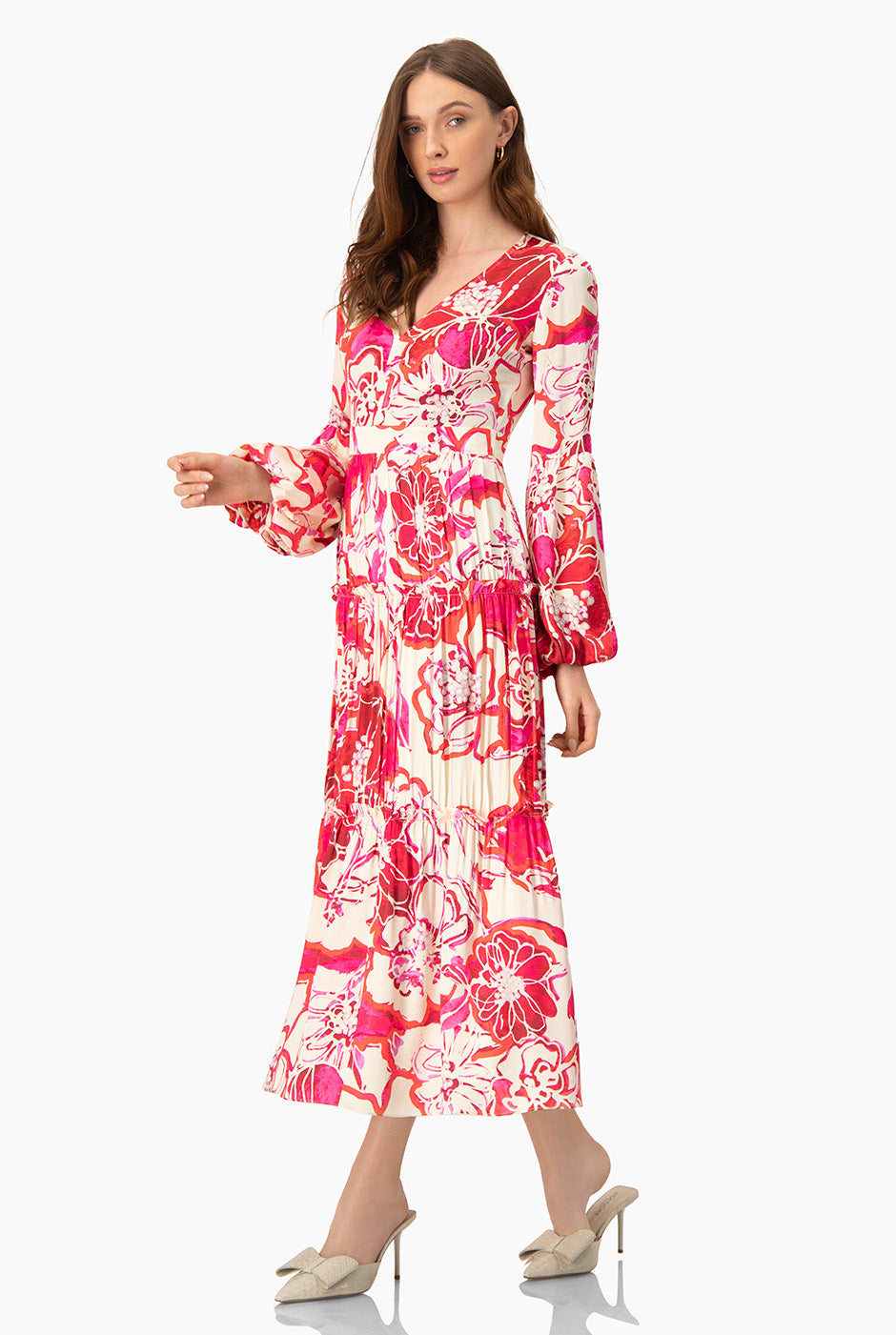 Maxi vestido fucsia con manga larga abullonada y estampado floral