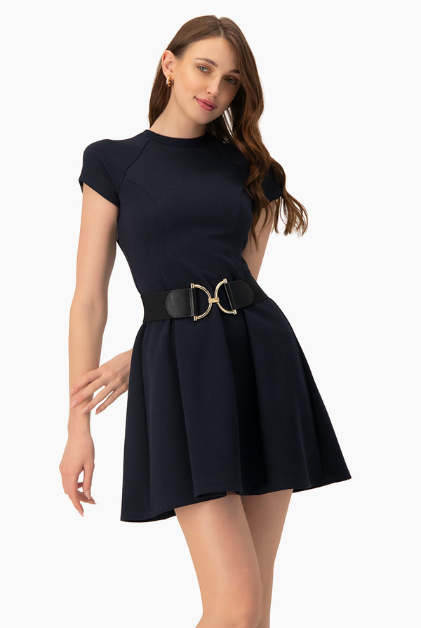 Vestido corto liso linea A