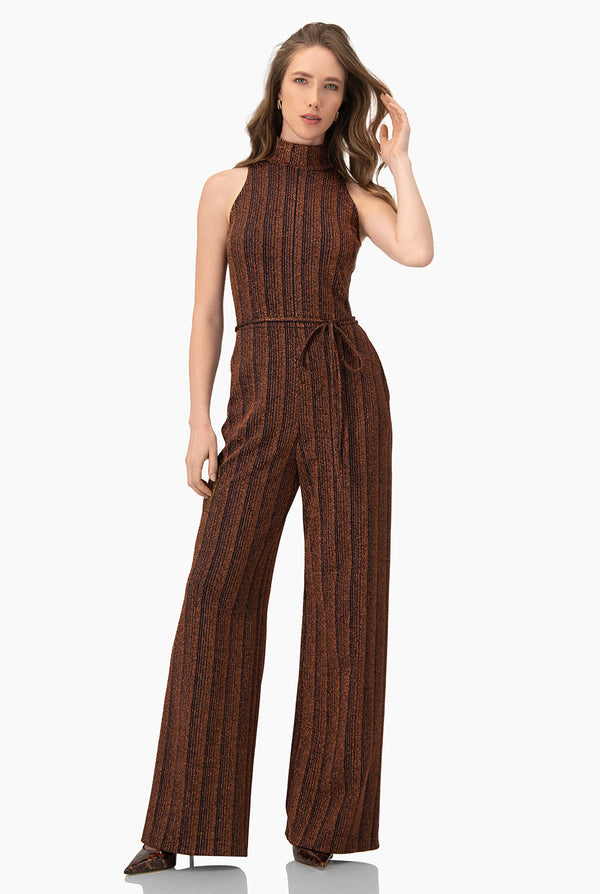Jumpsuit amplio con bolsillos