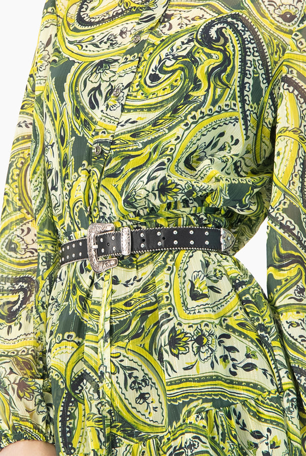 Vestido corto y manga larga